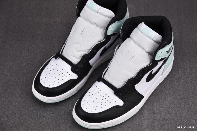 High 861428-100 Jordan 1 Retro Igloo 0822